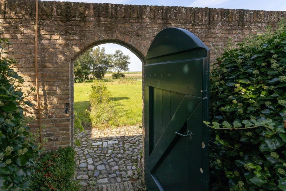 De Grote Schuur At Buitenplaats Zeeuwse Liefde Westkapelle Exterior foto